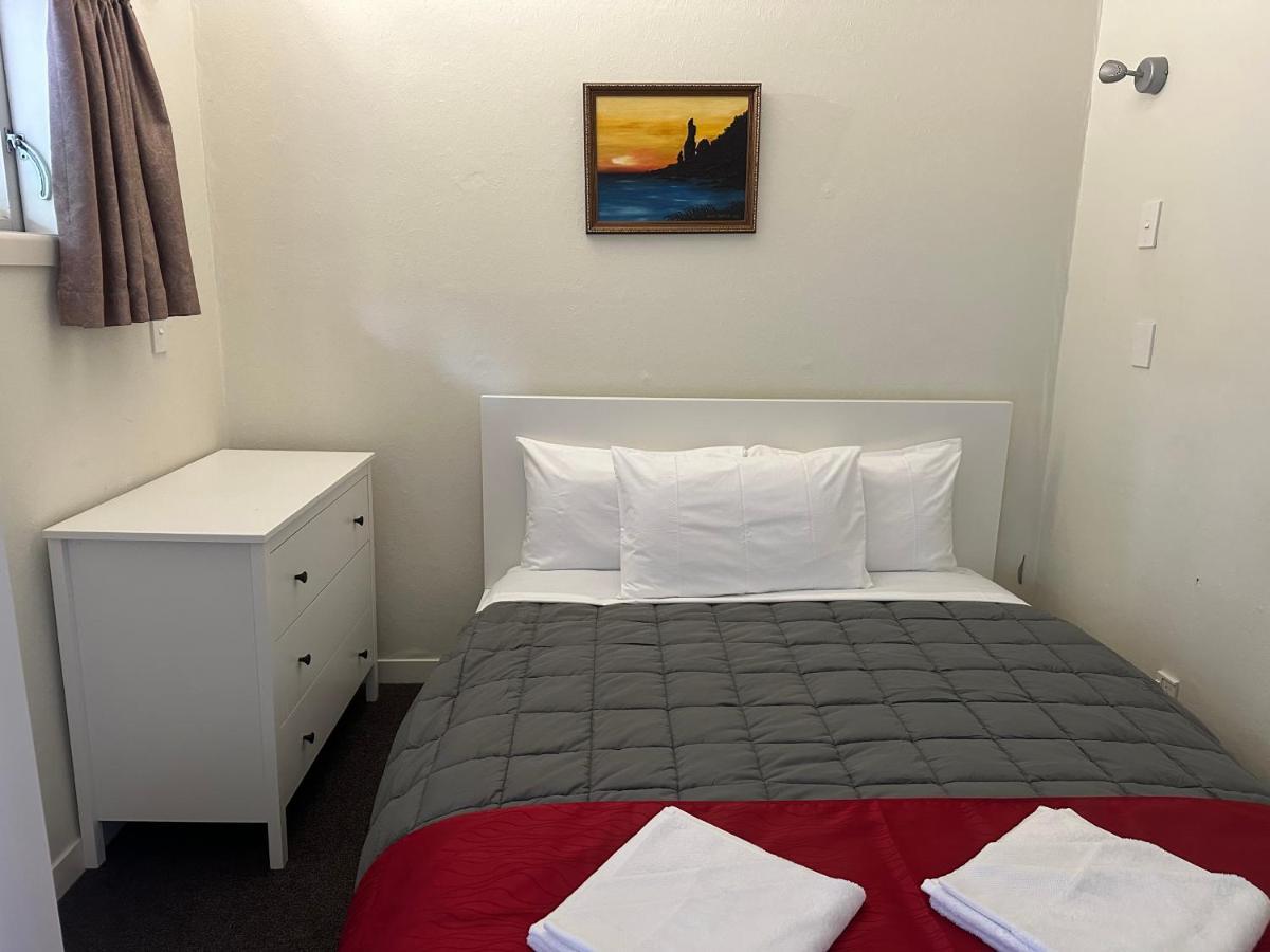 Touchwood Motor Inn & Inner City Camping Ground Auckland Extérieur photo